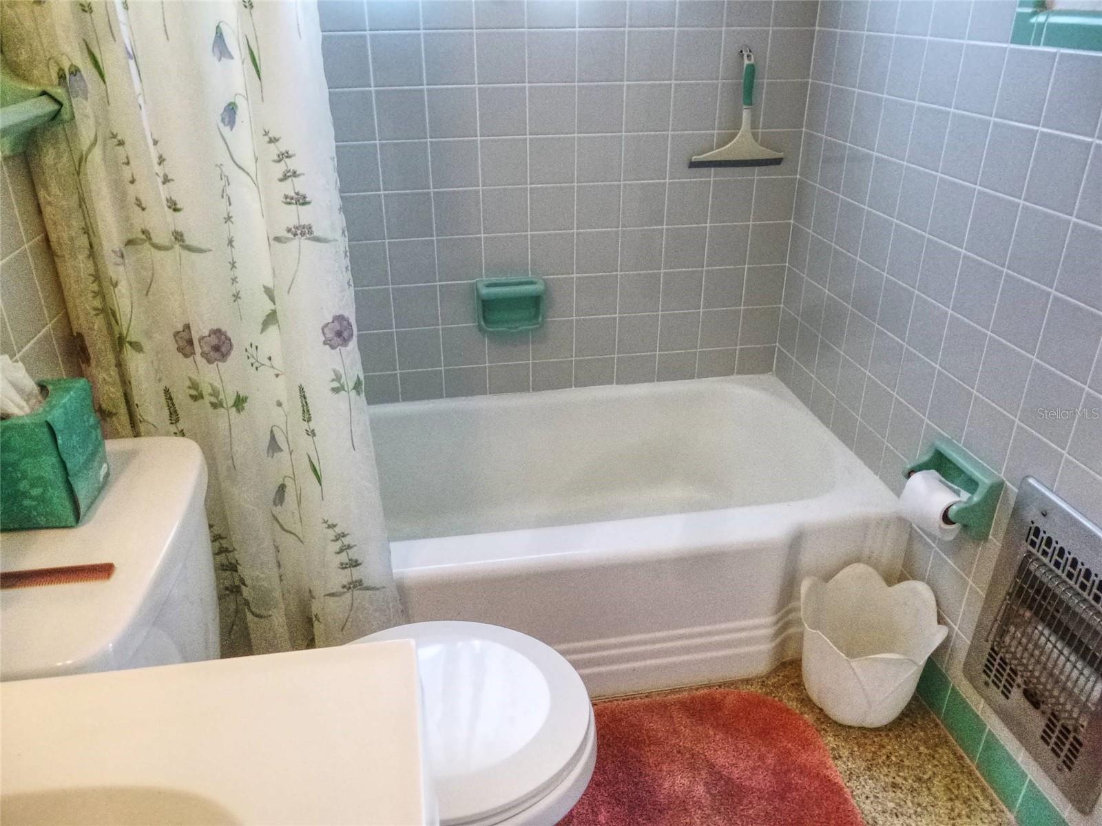 SUN RAY HOMES 1 - Residential