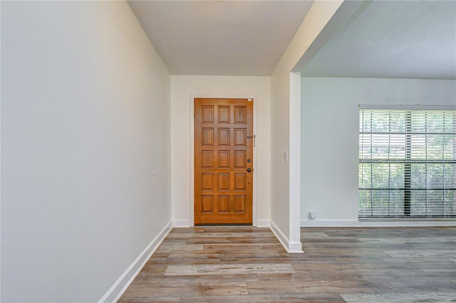 1101 OAKRIDGE MANOR DRIVE