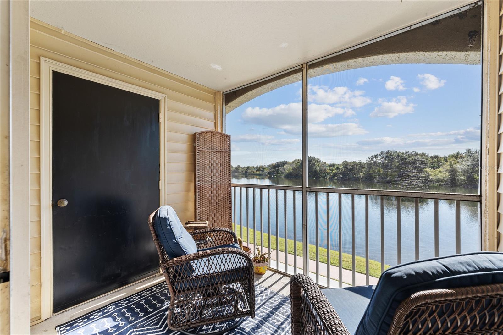 VILLAS AT LAKESIDE - Residential