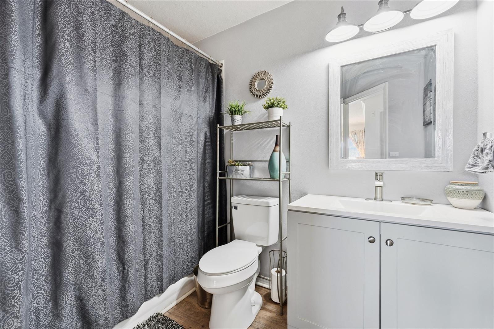 VILLAS AT LAKESIDE - Residential