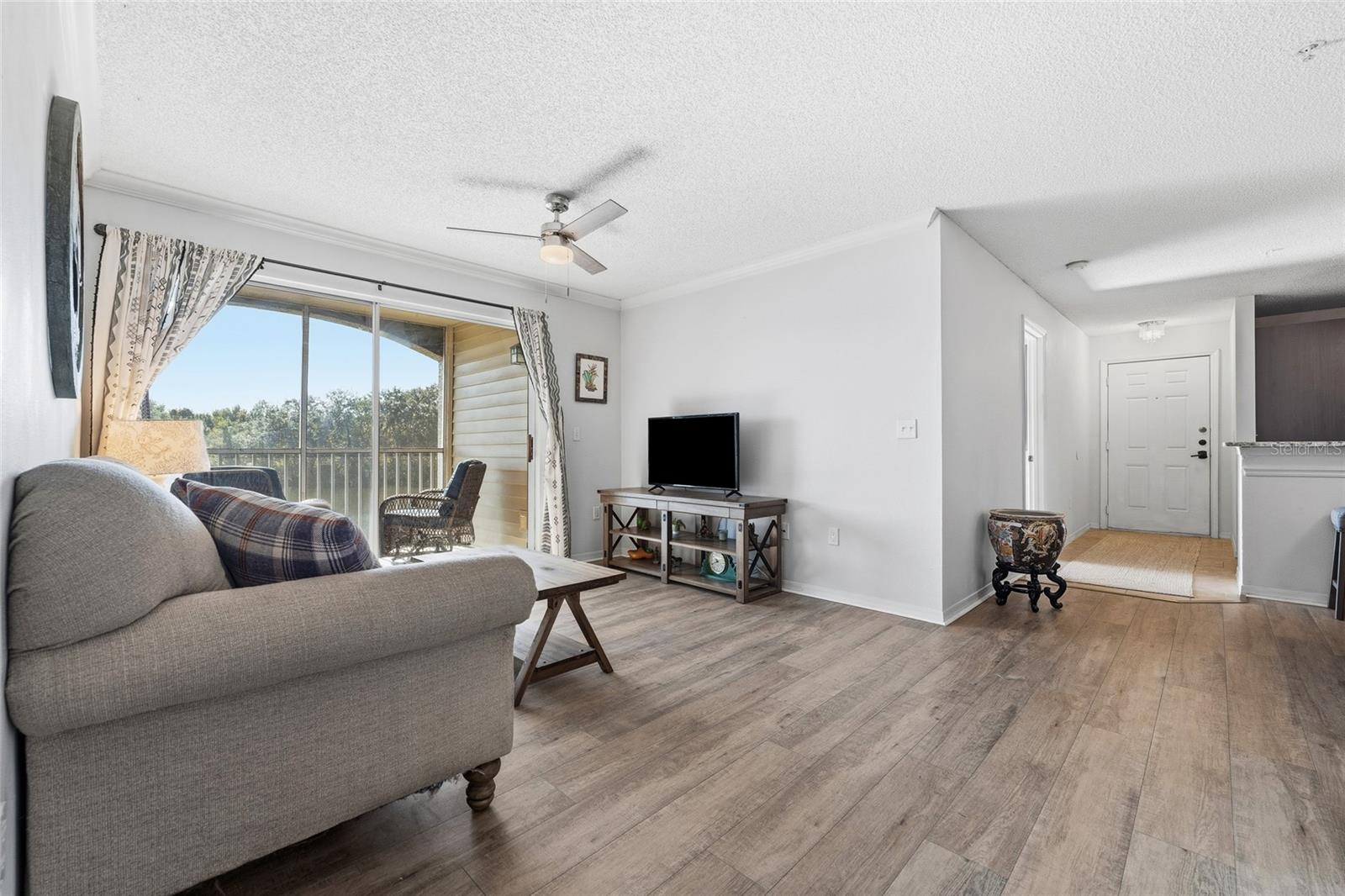 VILLAS AT LAKESIDE - Residential