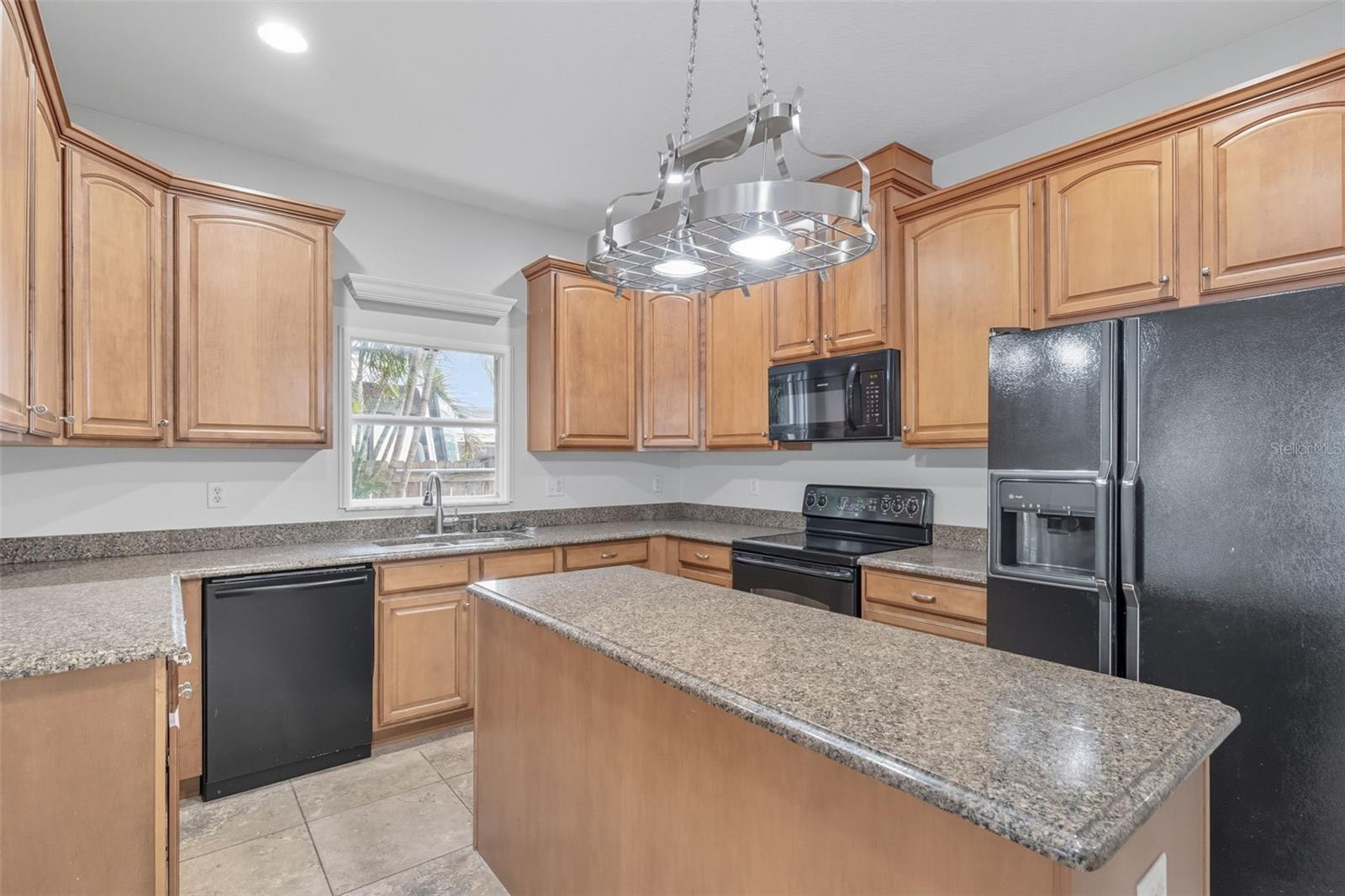 MAC DILL HEIGHTS - Residential