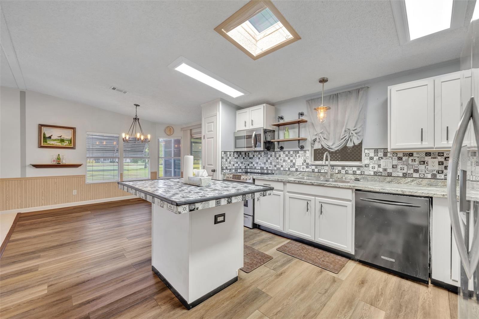 SWEETWATER GOLF & TENNIS CLUB - Residential