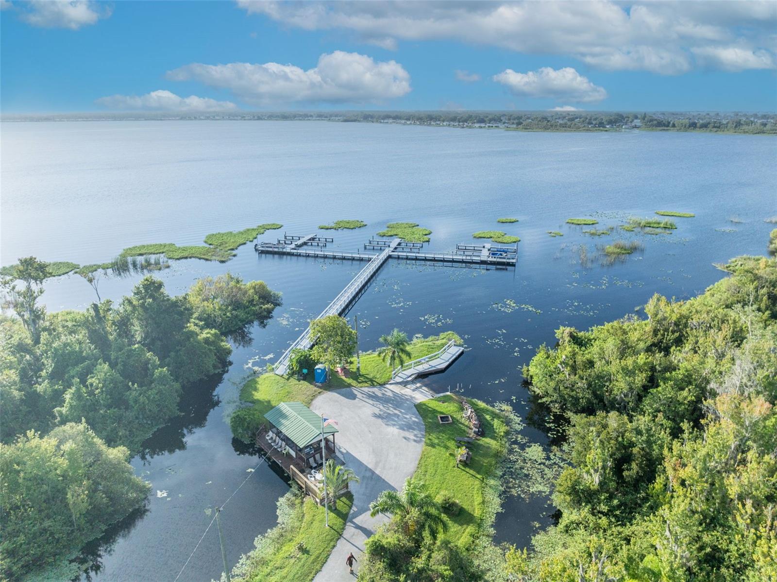 SWEETWATER GOLF & TENNIS CLUB - Residential