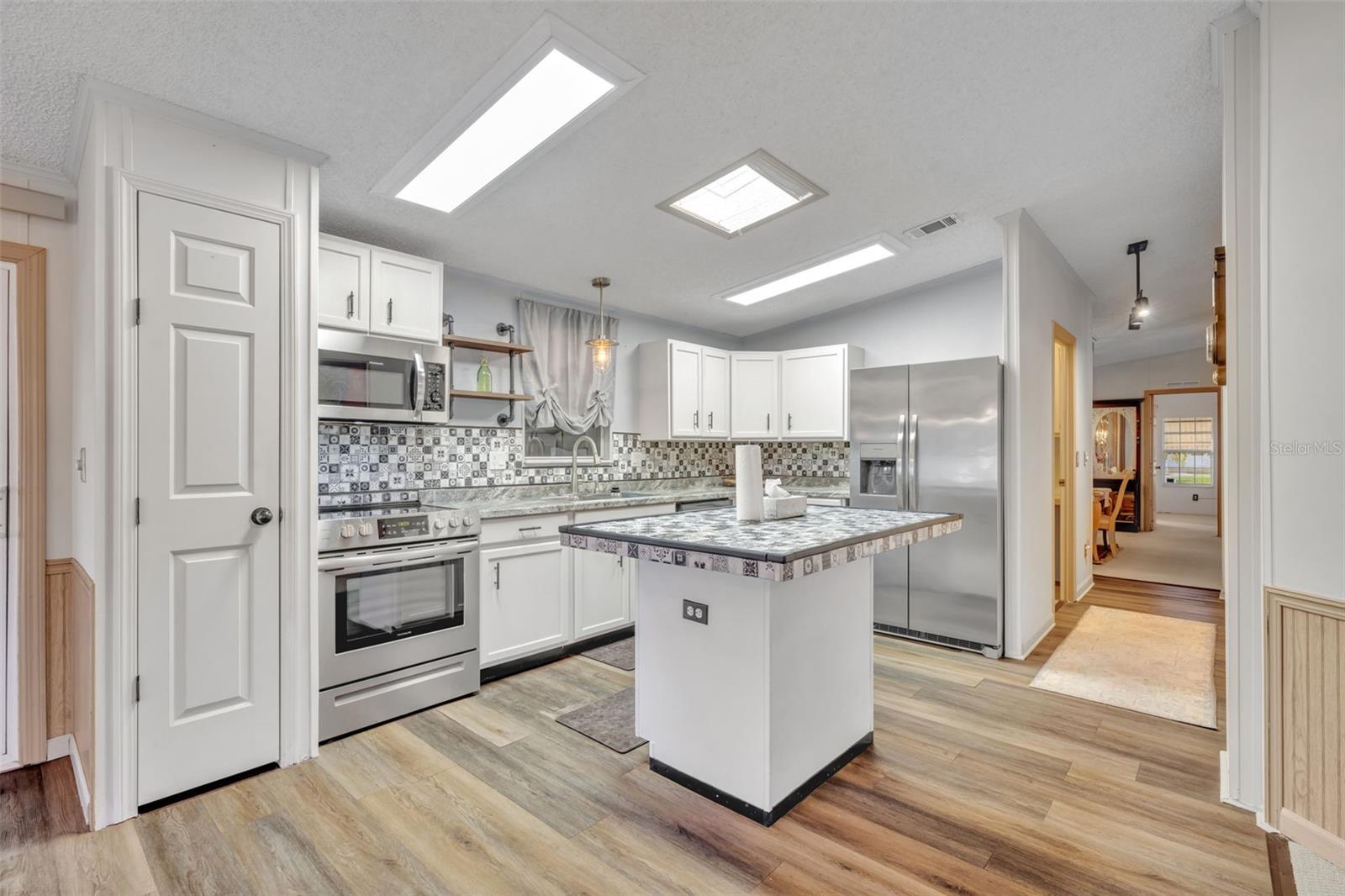 SWEETWATER GOLF & TENNIS CLUB - Residential