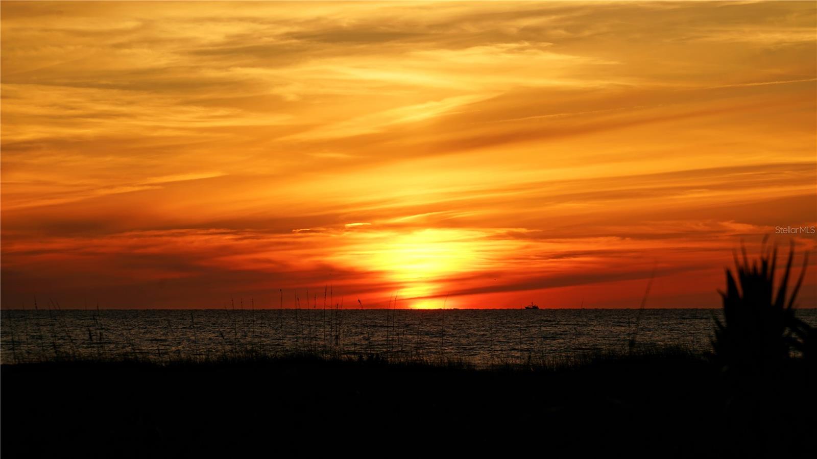 KEY TOWER SOUTH - Residential