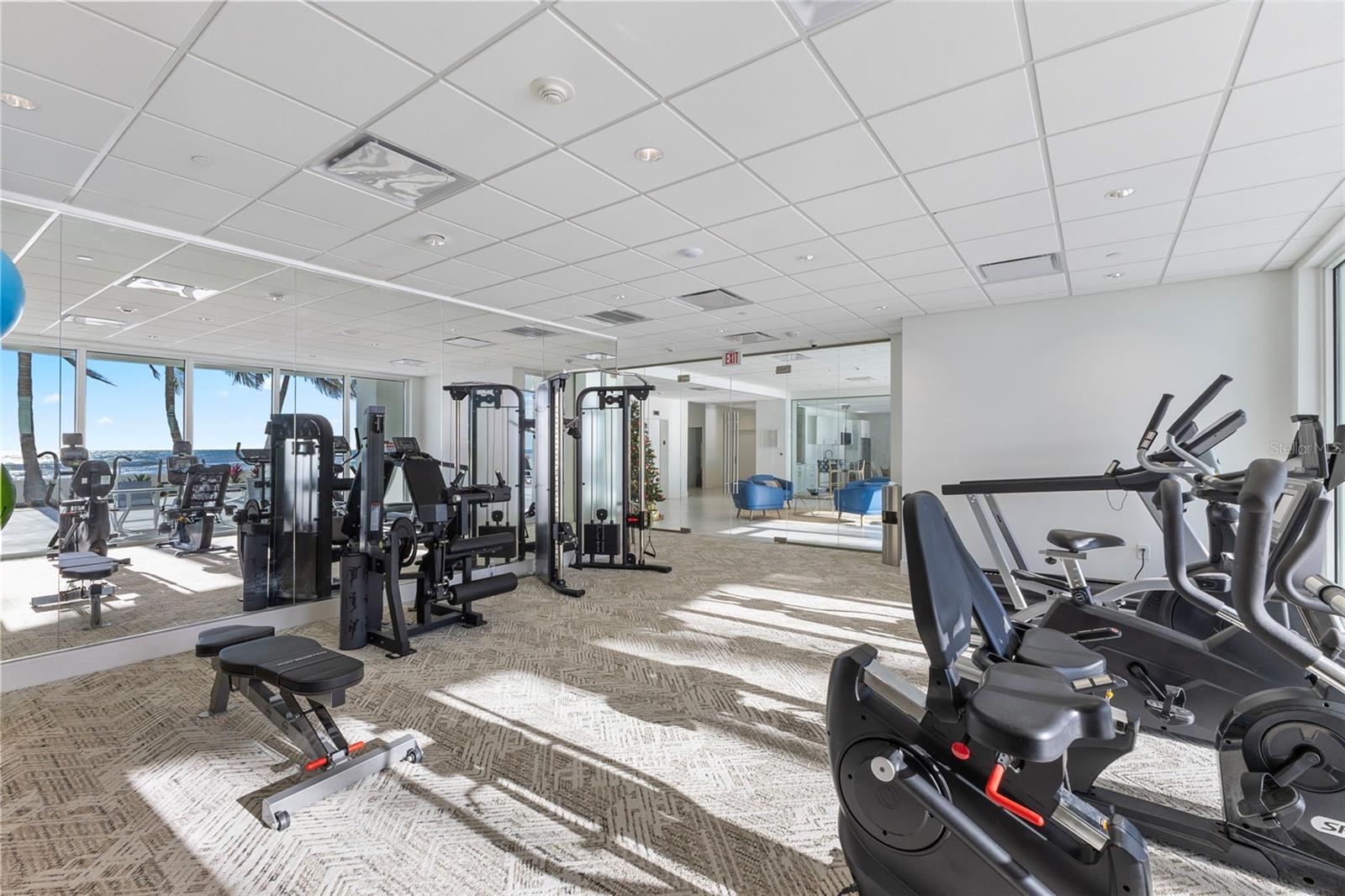 KEY TOWER SOUTH - Residential