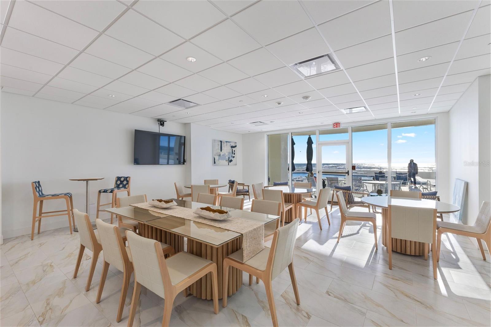 KEY TOWER SOUTH - Residential