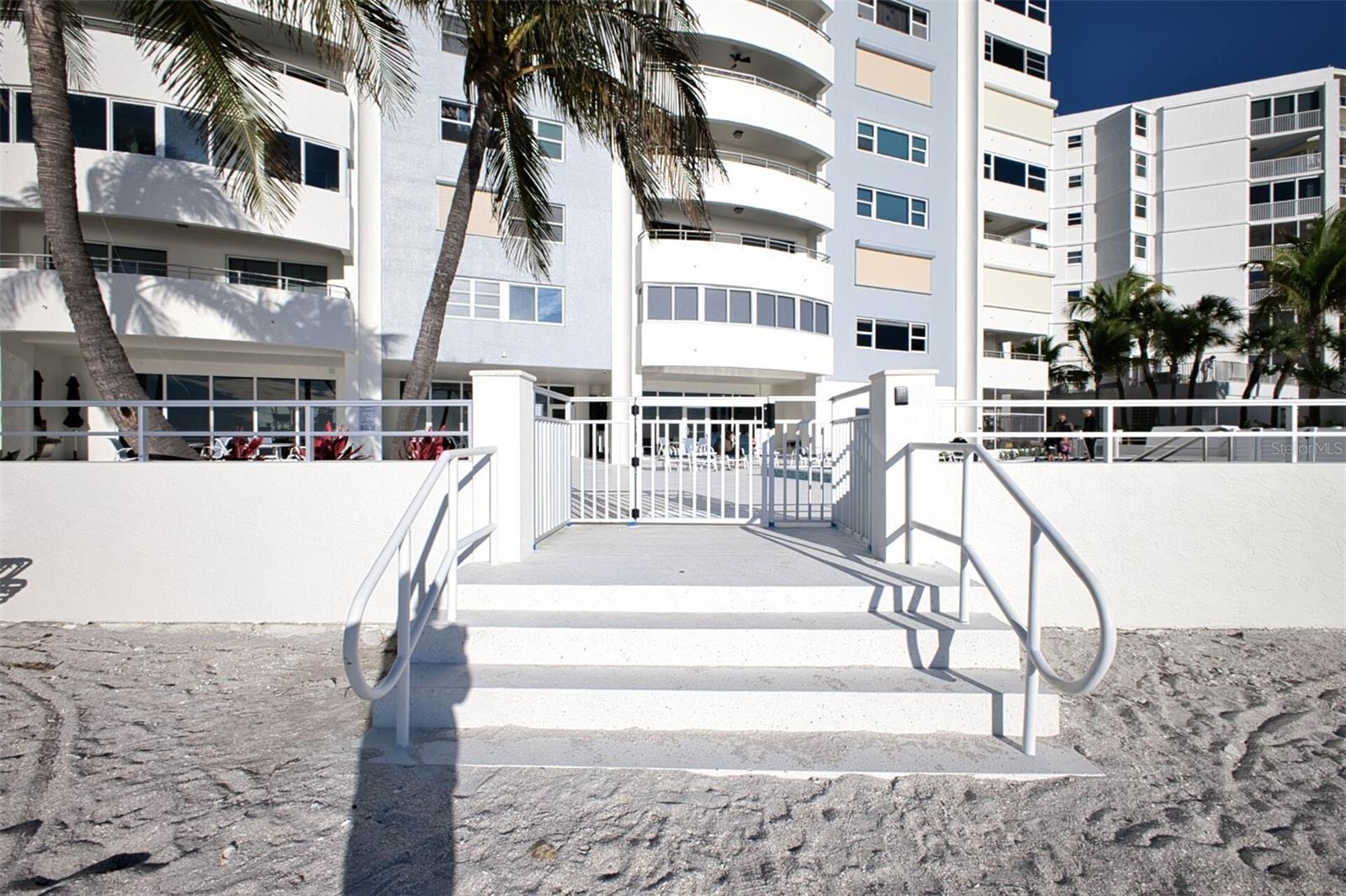 KEY TOWER SOUTH - Residential