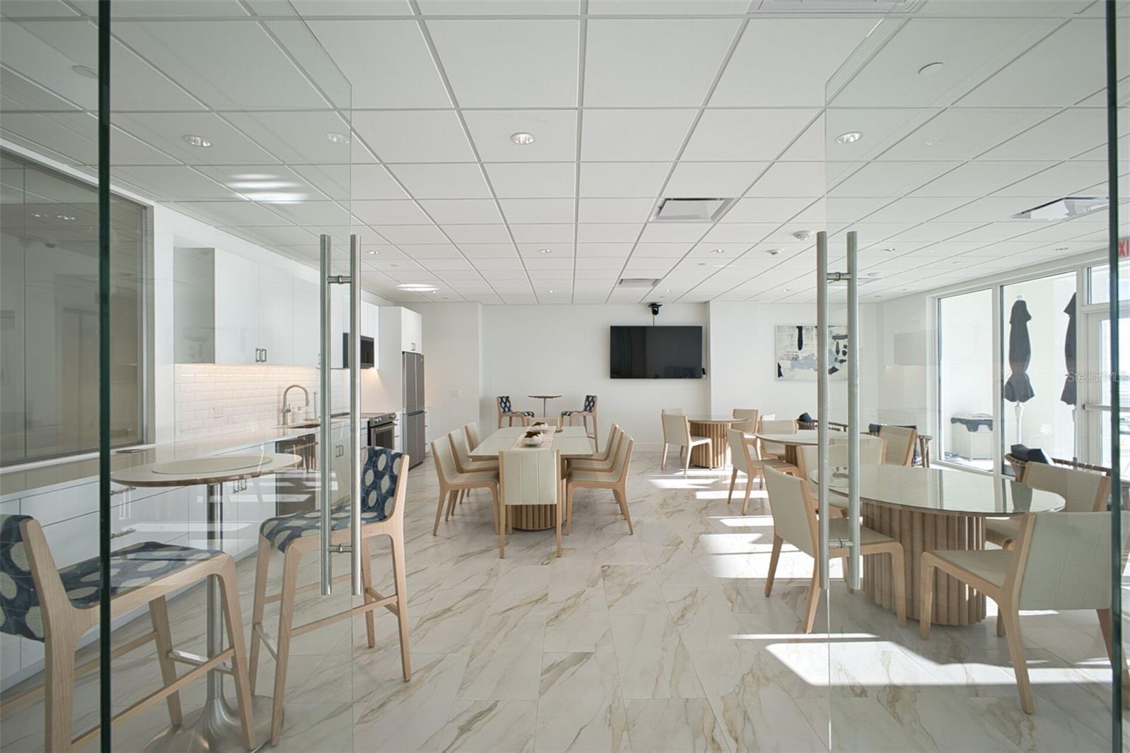 KEY TOWER SOUTH - Residential