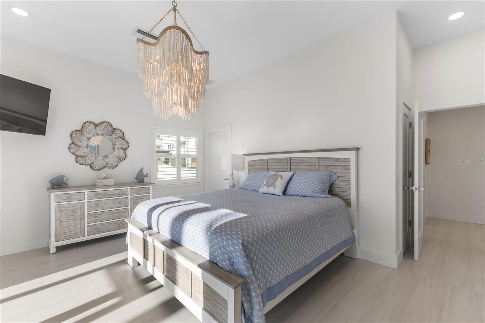 KEY TOWER SOUTH - Residential