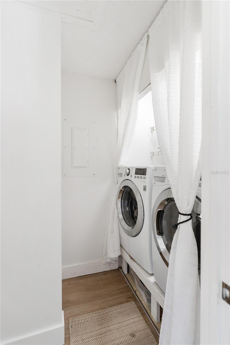 VILLAGE GARDENS PH 2 - Residential Lease