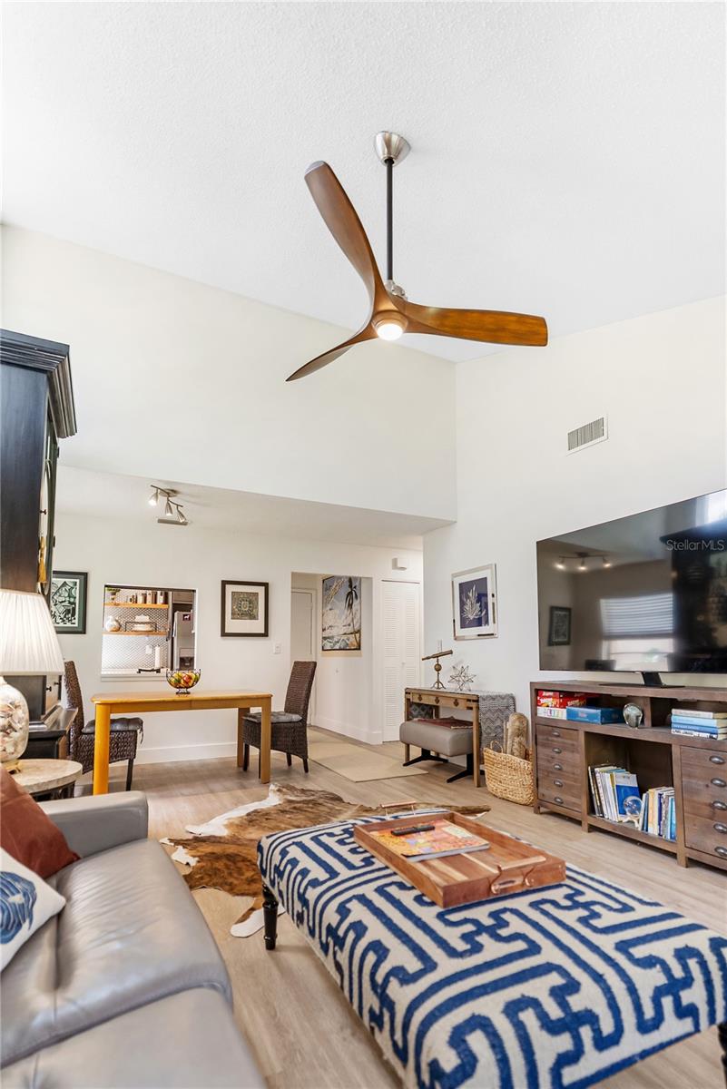 VILLAGE GARDENS PH 2 - Residential Lease