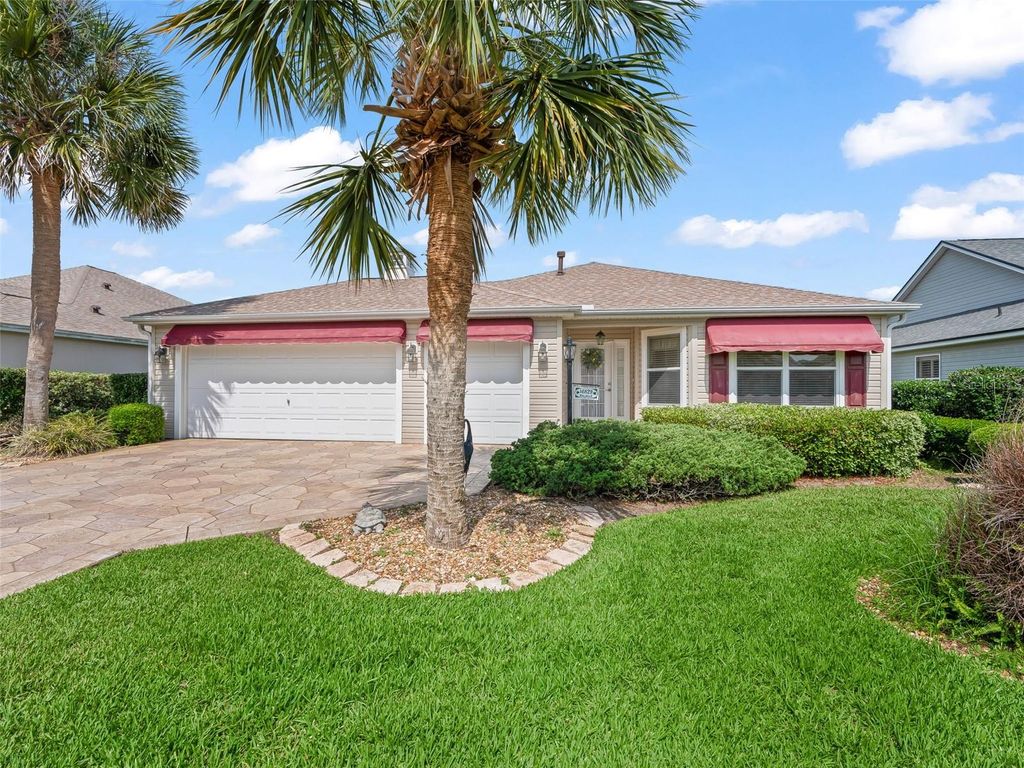 Photo of 16829 SE 84th Colerain Circle, The Villages, FL 32162 (MLS # OM723668)