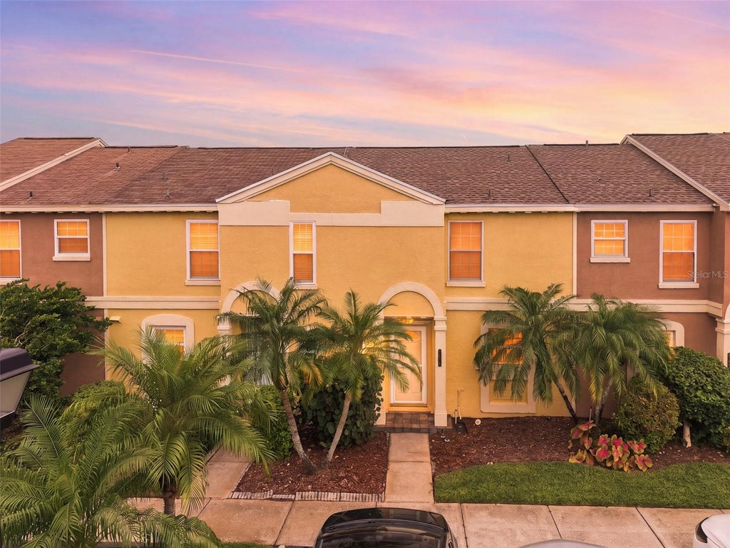Photo of 1514 Chateaux De Ville Court, Clearwater, FL 33764 (MLS # TB8553563)