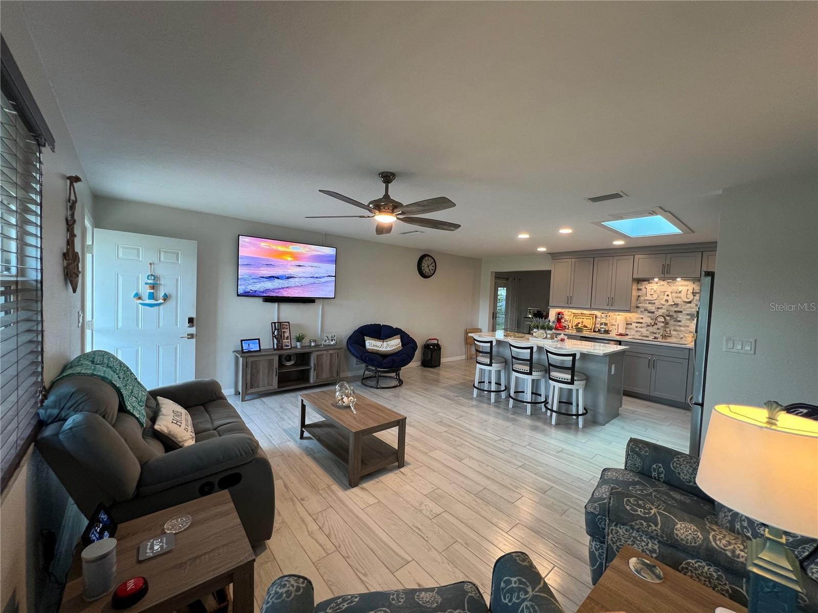 744 BAYWOOD LANE
