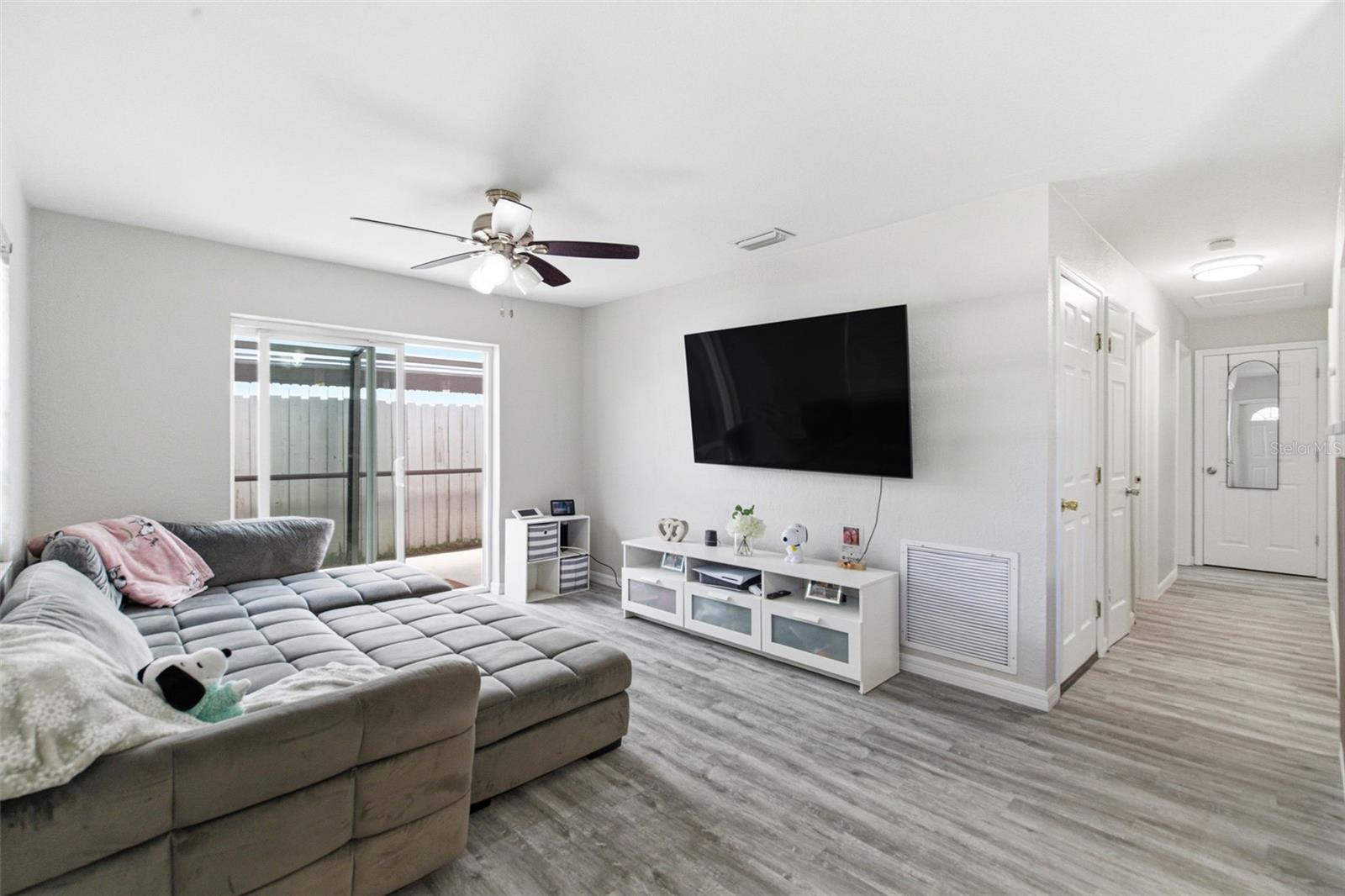 PINE CREST VILLA ADD 5 - Residential