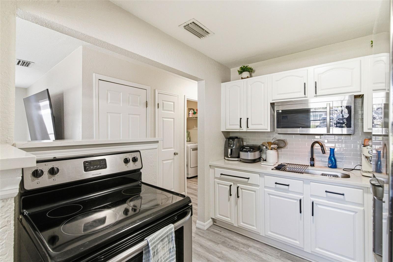 PINE CREST VILLA ADD 5 - Residential