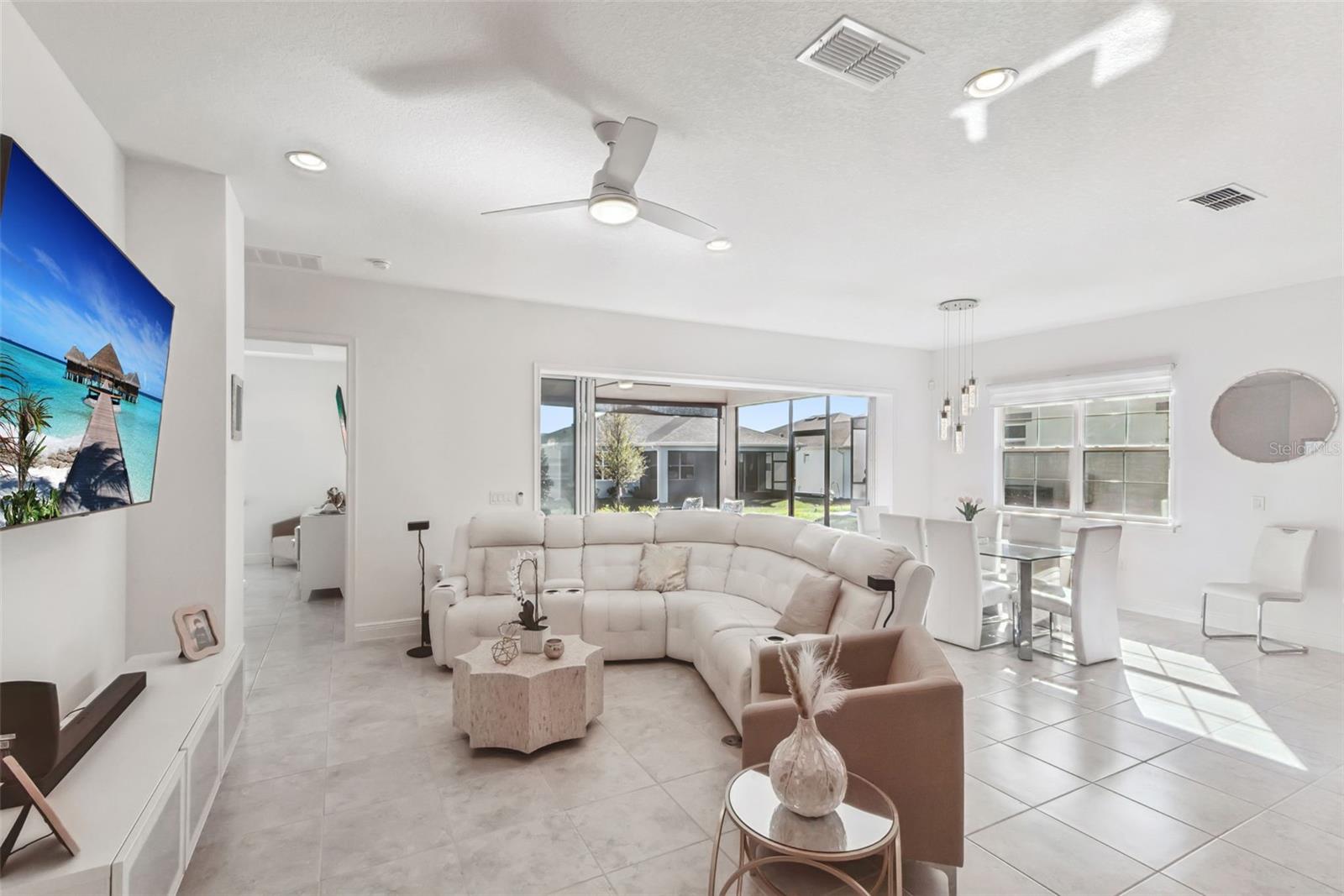 5081 TWIN LAKES BOULEVARD