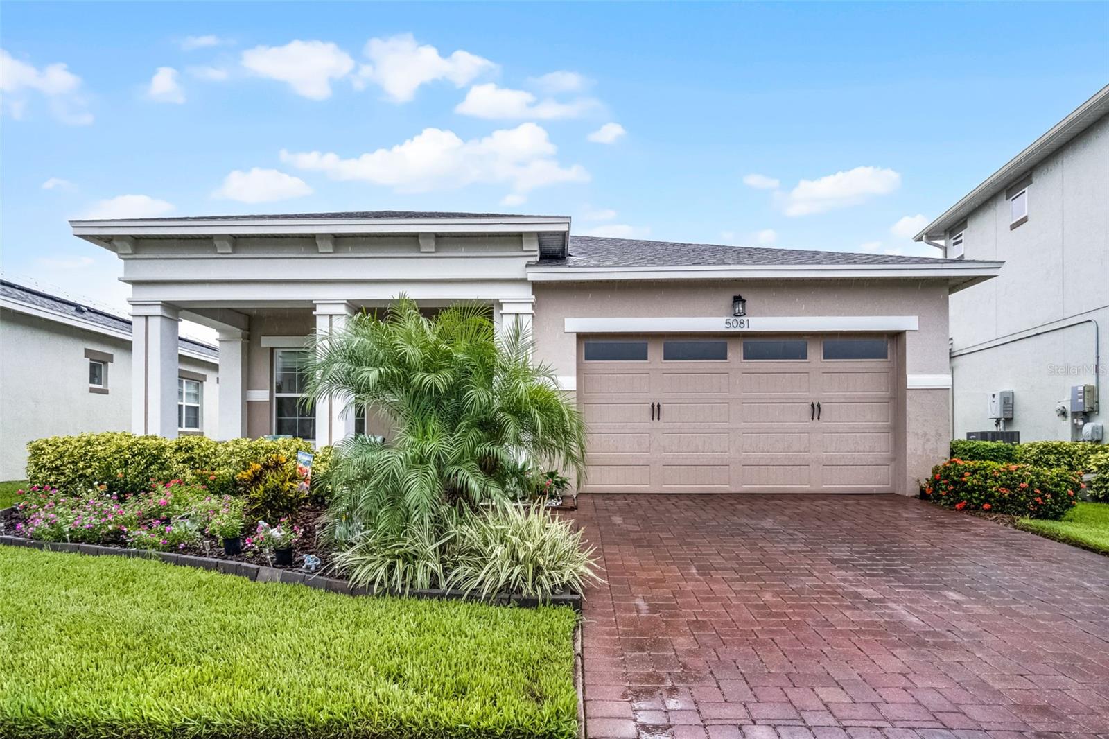 Your new lifestyle awaits at this beautiful 3 Bedroom home in the prime Active Adults Resort-Style Community of Twin Lakes– Southeast Orlando.
Step into comfort and style with this 3-bedroom, 2.5-bath home featuring a private study/den, charming front porch, and a screened lanai with sliding doors—perfect for entertaining family and friends year-round. Inside, you’ll love the open floor plan filled with natural light, tile flooring throughout the house, and a customized kitchen with quartz countertops and elegant bright cabinets—a true chef’s dream with a gas cooktop!
At this prestige community, the resident enjoy access to exceptional amenities including: State-of-the-art fitness center, lakefront resort-style and lap pool, Yoga studio, Bocce, basketball court, tennis courts, padel court, putting green, walking trails, boat access to Live Oak Lake, canoeing, kayaking, fishing, and more.Conveniently located in southeast Orlando, you’ll have easy access to major roads 192Hwy, Florida's turnpike, and be just minutes from grocery stores, banks, hospital, and popular restaurants. Beach proximity is a plus. Schedule your tour today!