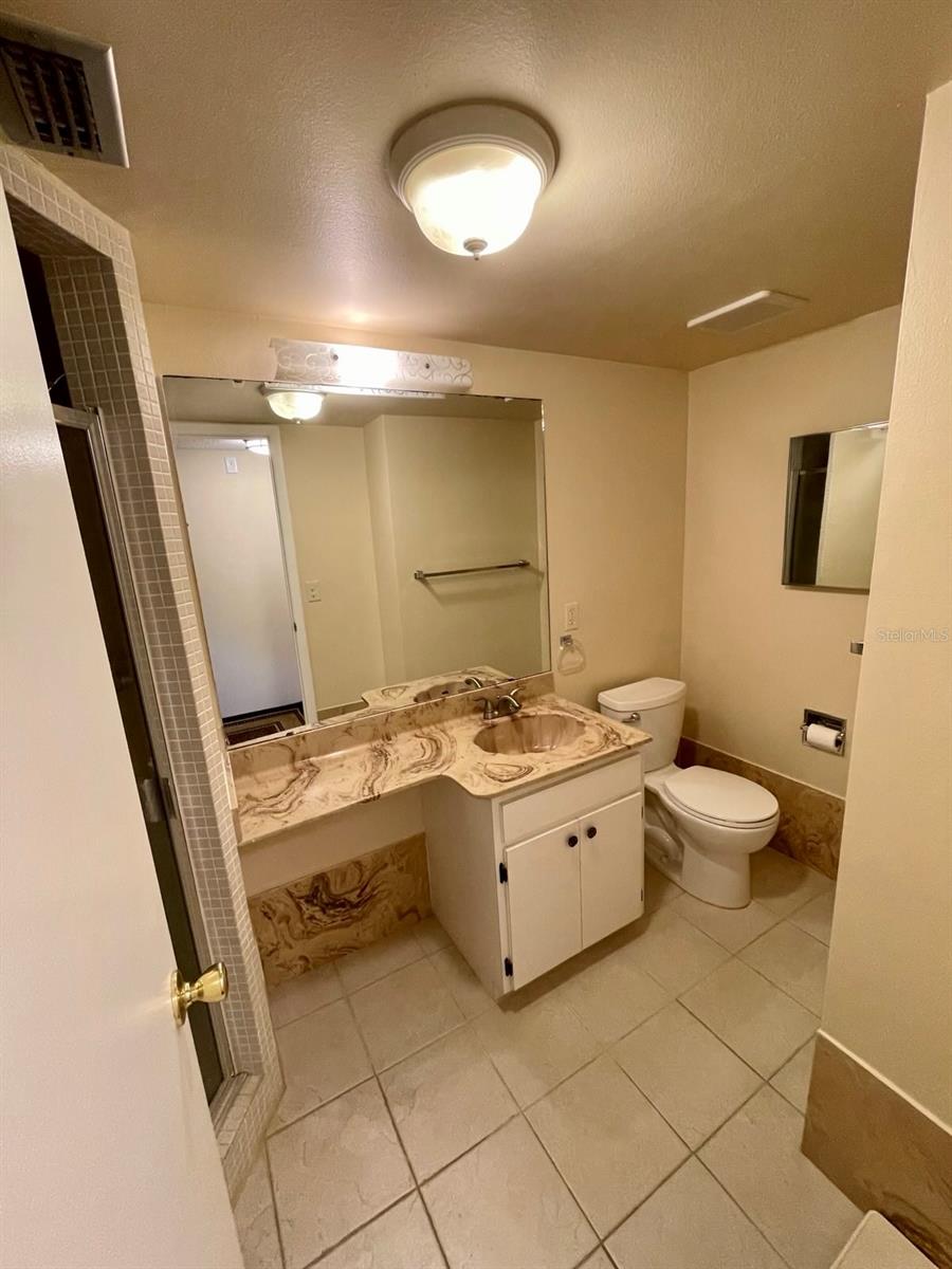 MORTON VILLAGE CONDO PH I - Residential Lease