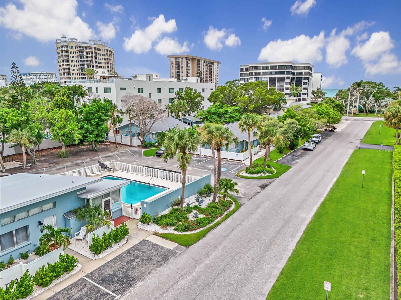 PELICAN GARDENS - Residential