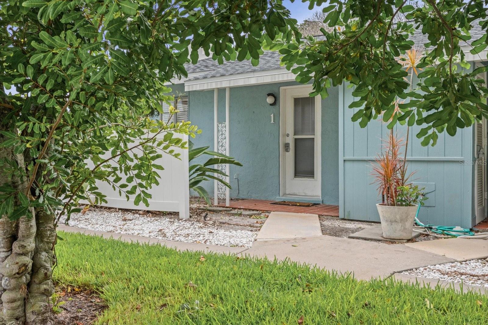 170 ROOSEVELT DRIVE 1