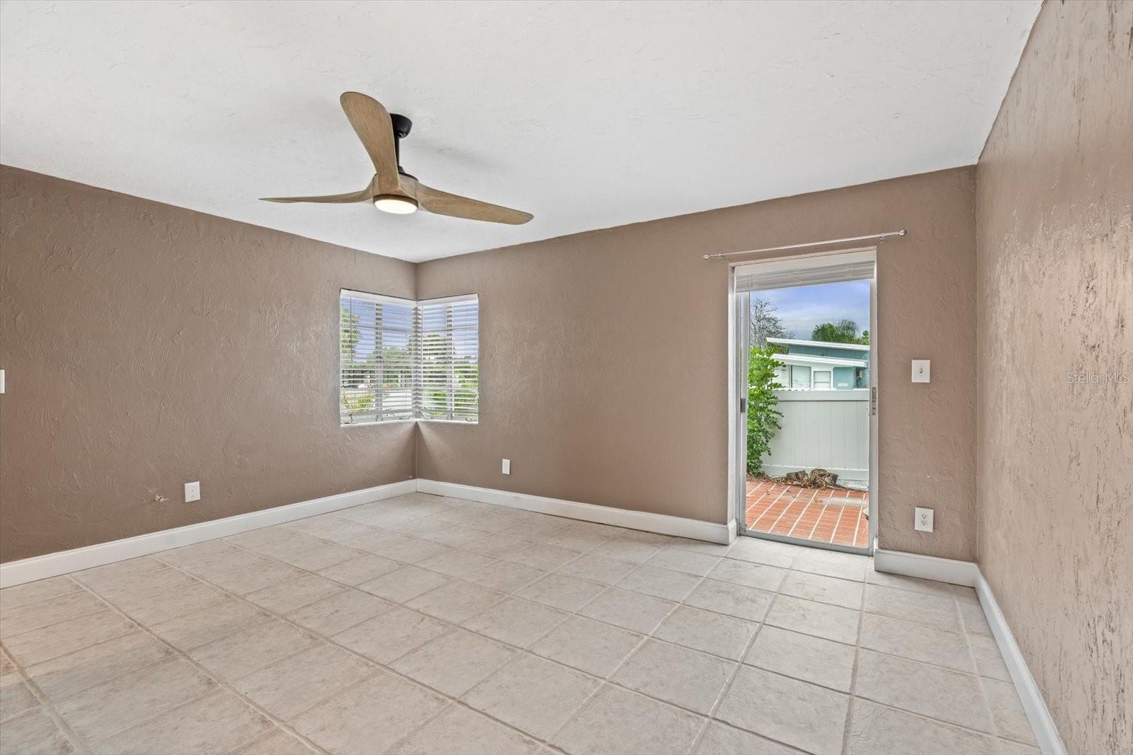 170 ROOSEVELT DRIVE 1