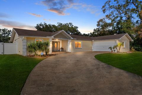 Photo of 4424 Waltham Drive, Tampa, FL 33634 (MLS # TB8465691)