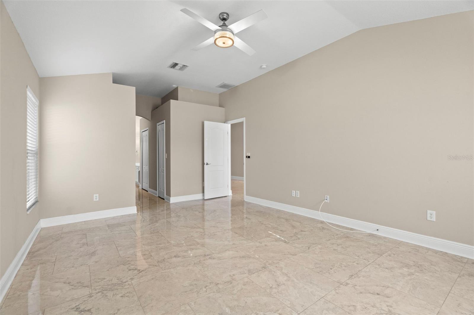 SEVEN OAKS PRCL S-8B1 - Residential Lease