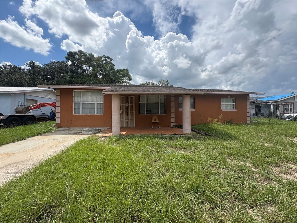Photo of 465 Austin Street, Lake Wales, FL 33898 (MLS # P4939704)