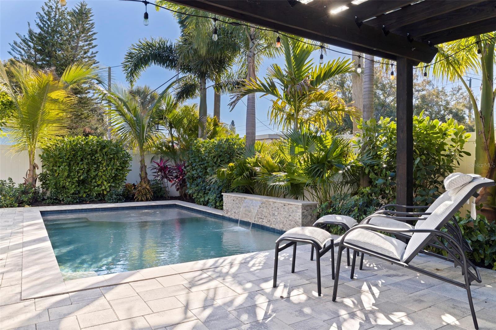 PASADENA HEIGHTS - Residential