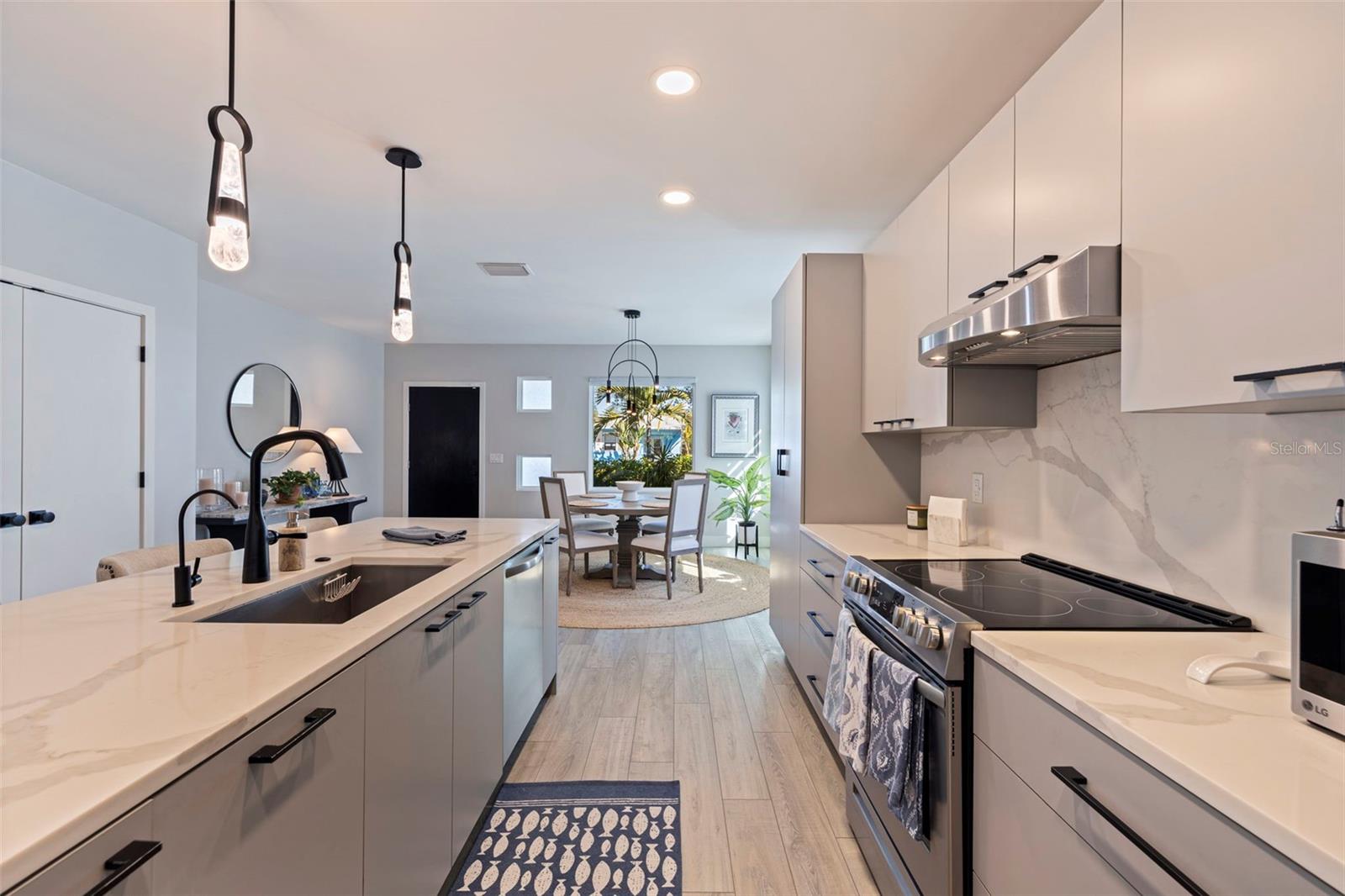 PASADENA HEIGHTS - Residential