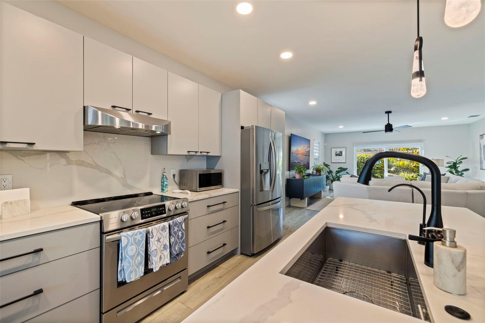 PASADENA HEIGHTS - Residential