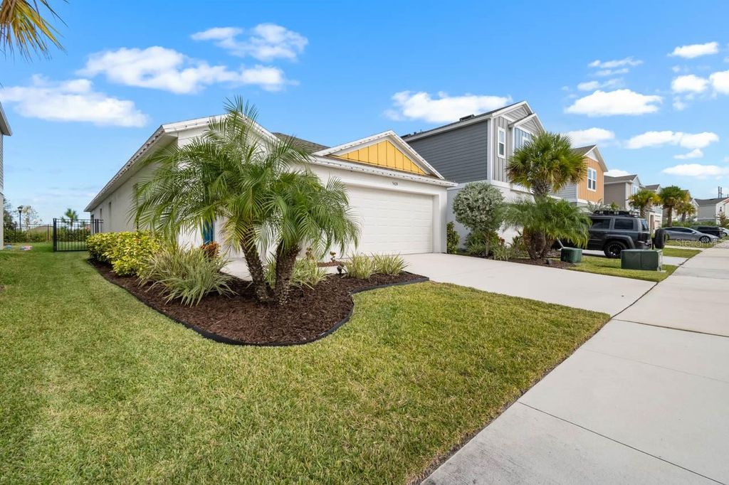 Photo of 5424 Summer Sunset Drive, Apollo Beach, FL 33572 (MLS # TB8457477)