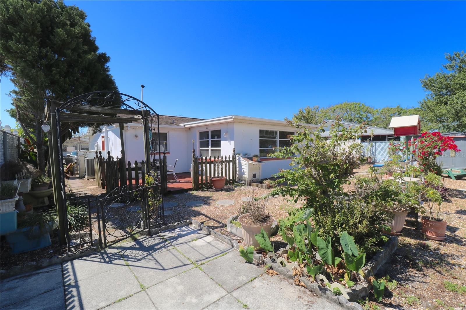 GULF HIGHLANDS - Residential