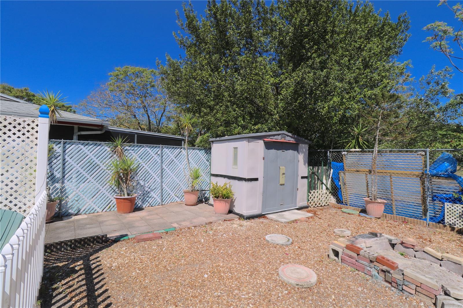 GULF HIGHLANDS - Residential