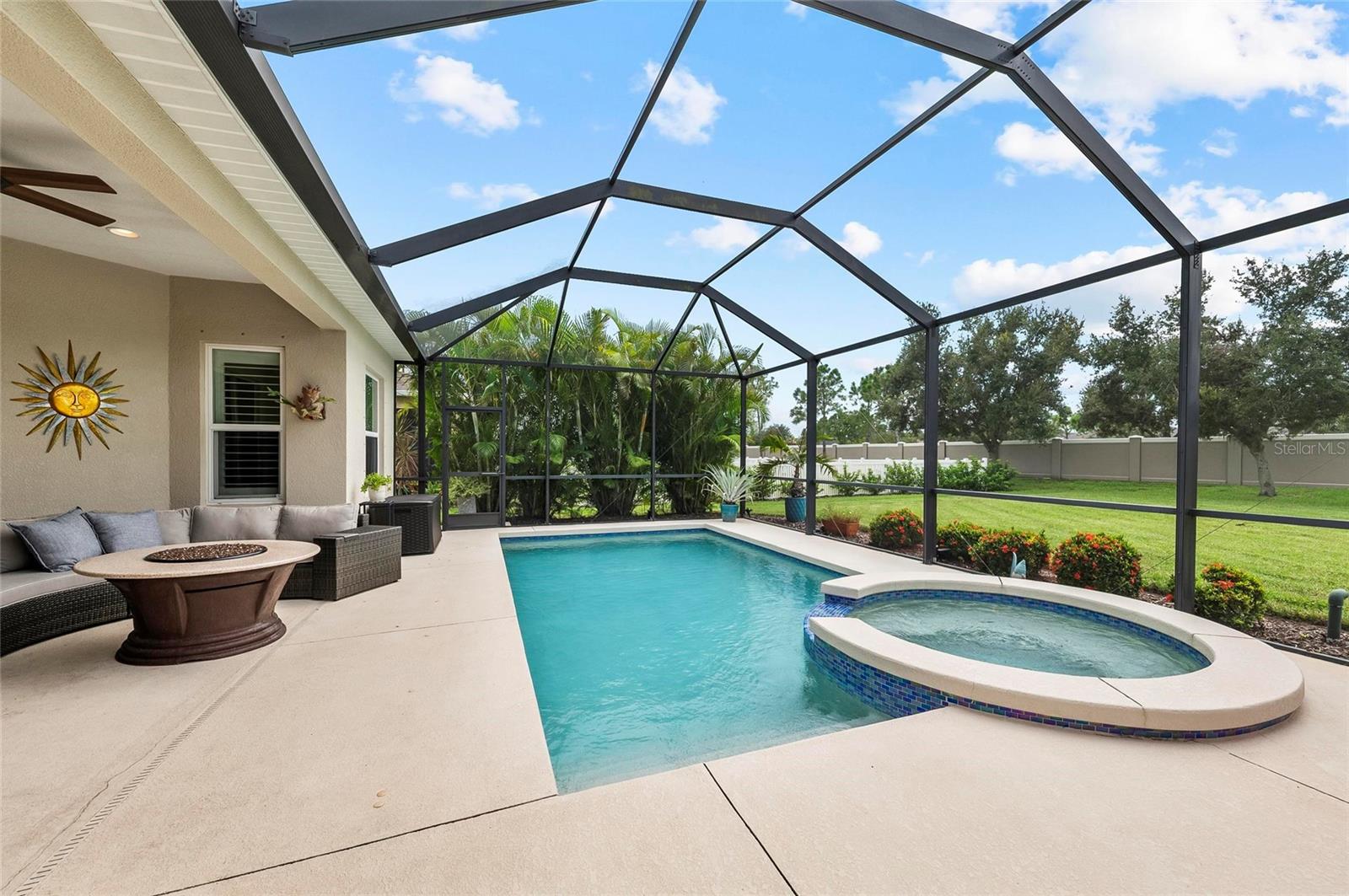 MAGNOLIA POINT - Residential