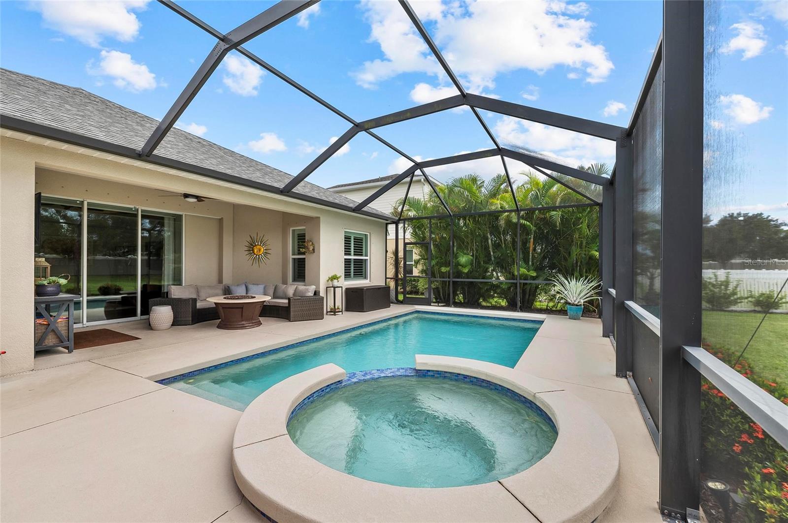 MAGNOLIA POINT - Residential