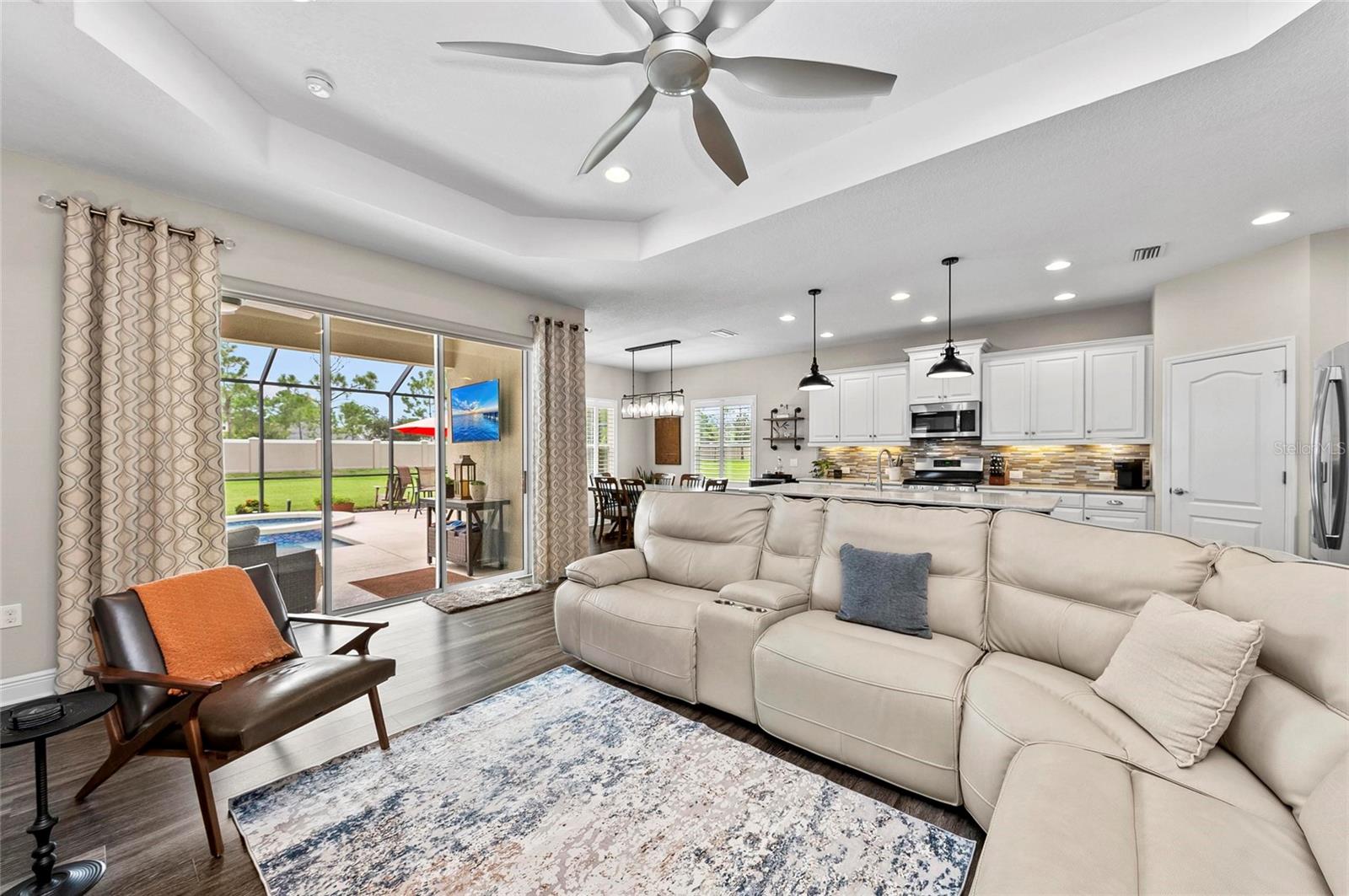 MAGNOLIA POINT - Residential