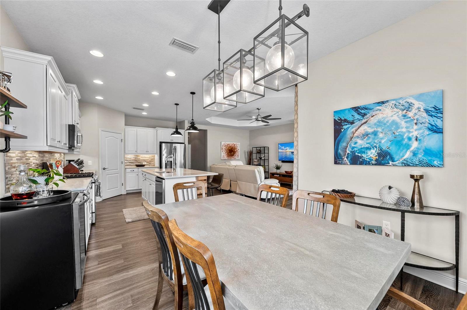 MAGNOLIA POINT - Residential