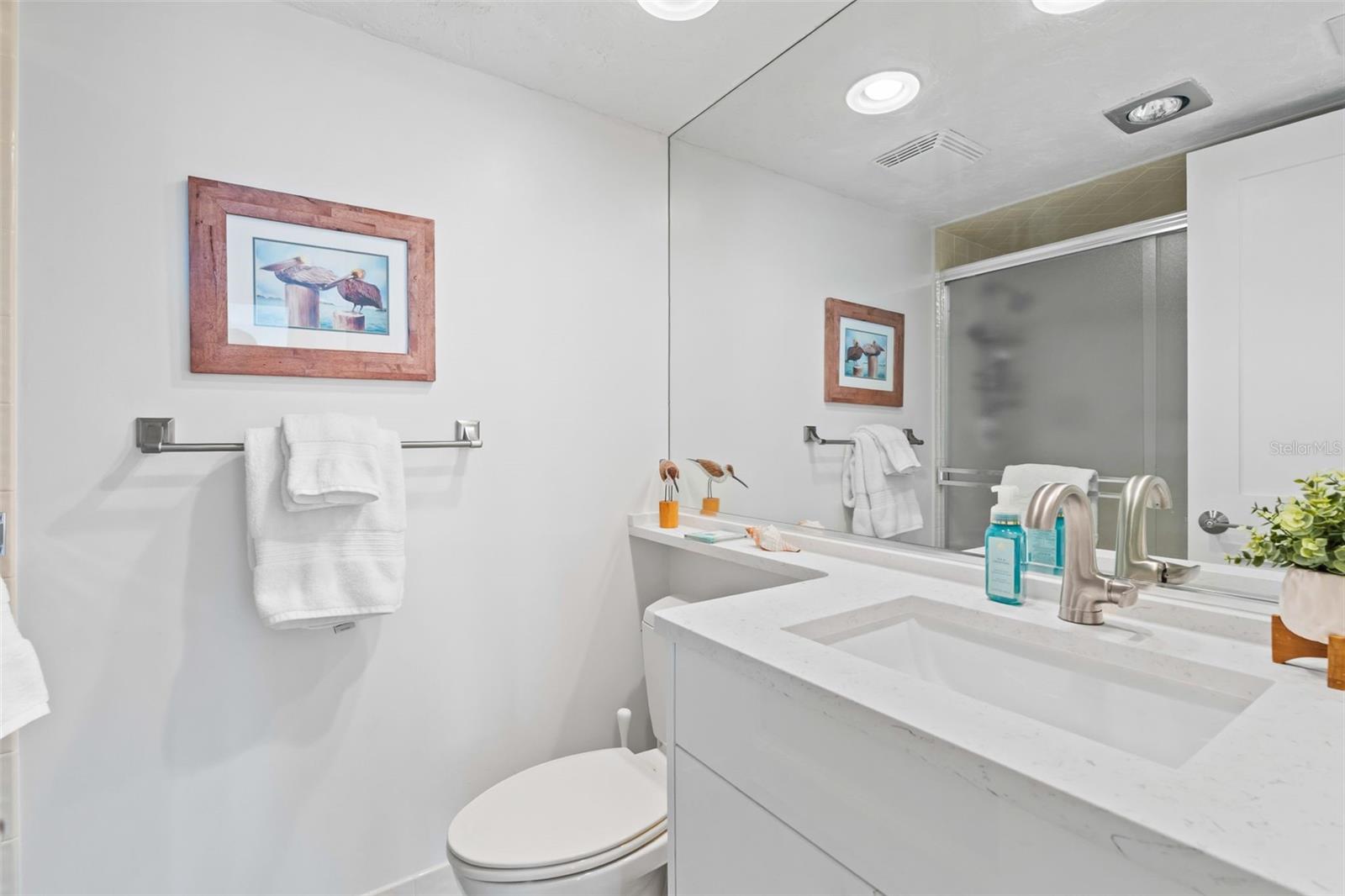 HIDDEN LAGOON BEACH CLUB - Residential