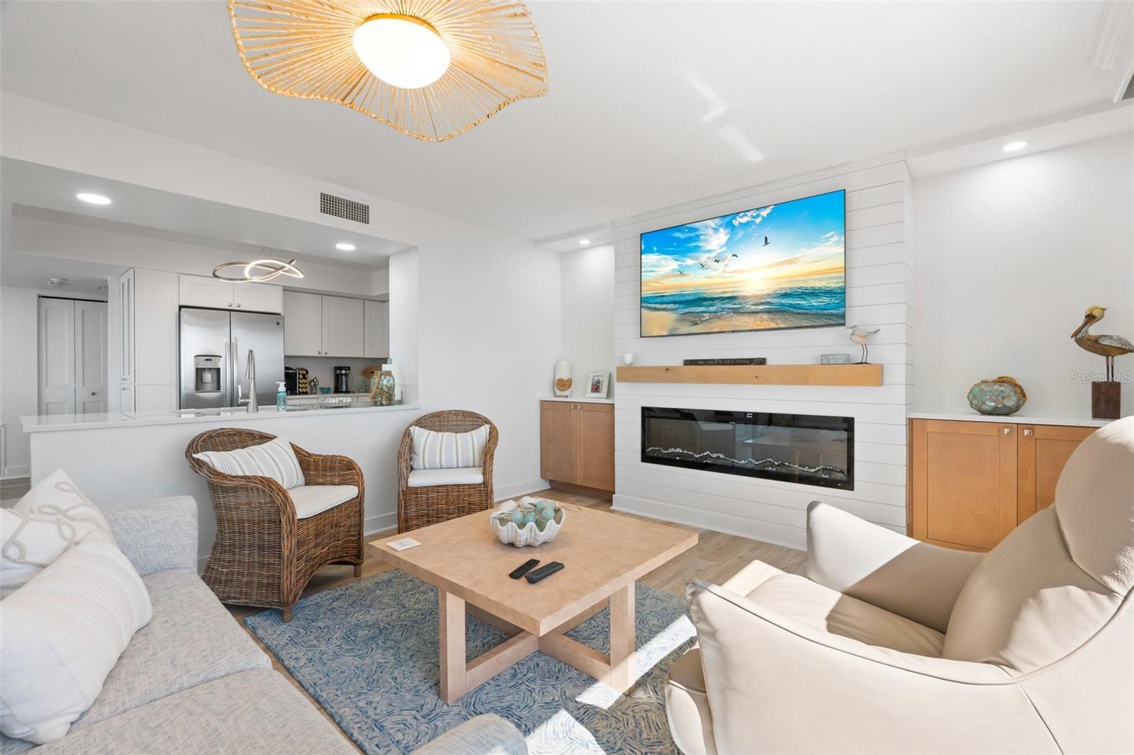 HIDDEN LAGOON BEACH CLUB - Residential