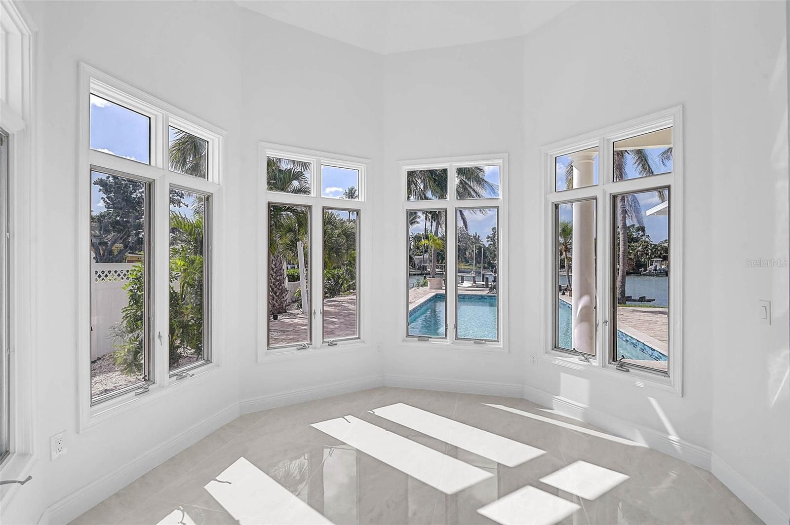 BAY ISLAND SHORES - Residential