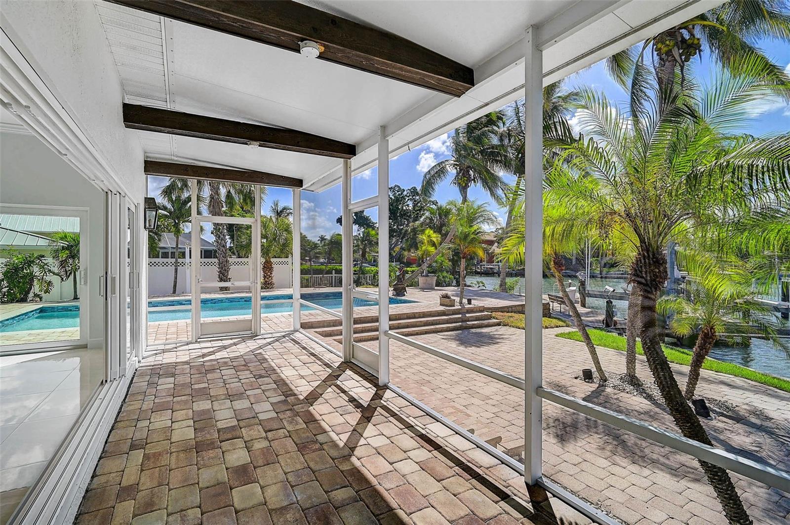 BAY ISLAND SHORES - Residential