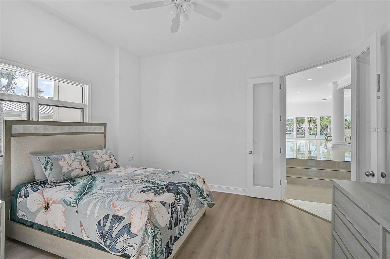 BAY ISLAND SHORES - Residential