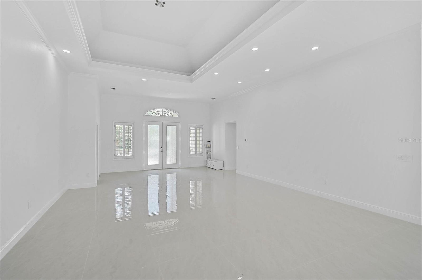 BAY ISLAND SHORES - Residential