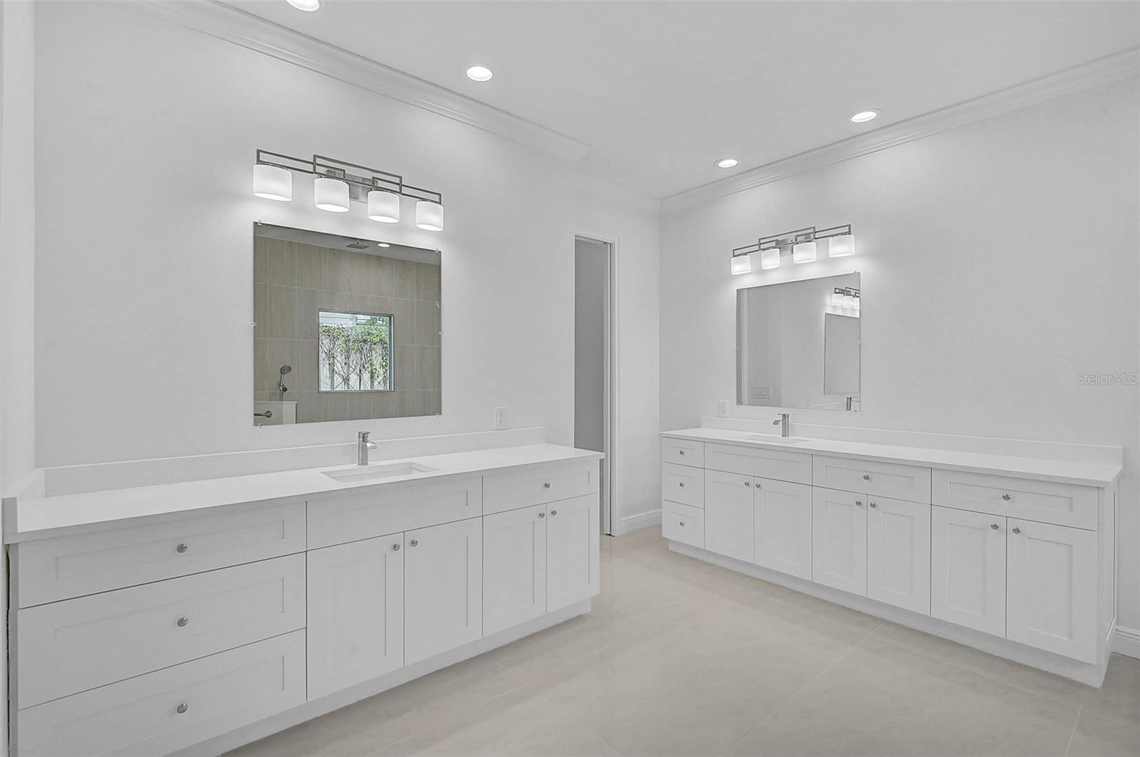 BAY ISLAND SHORES - Residential