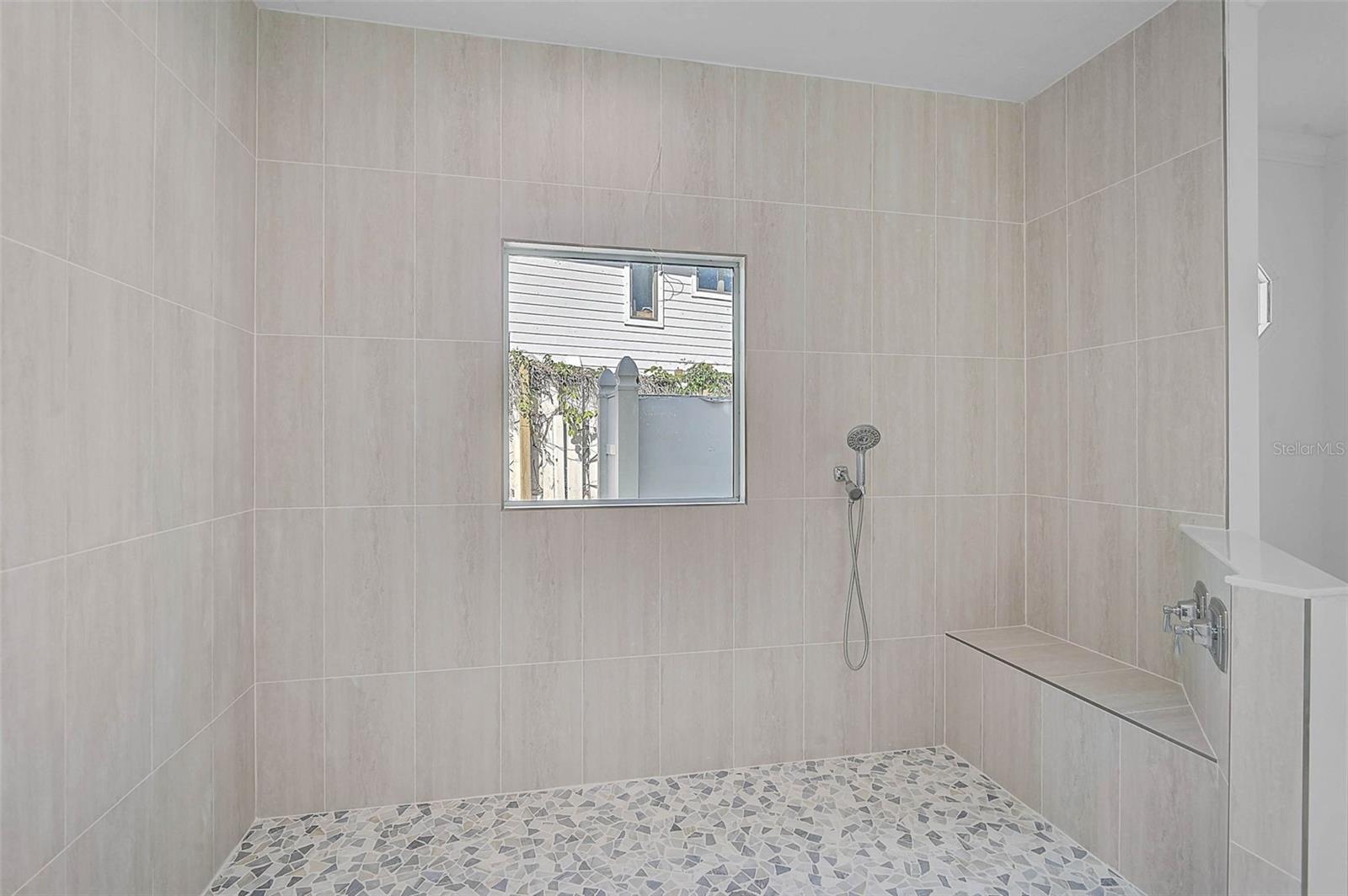 BAY ISLAND SHORES - Residential