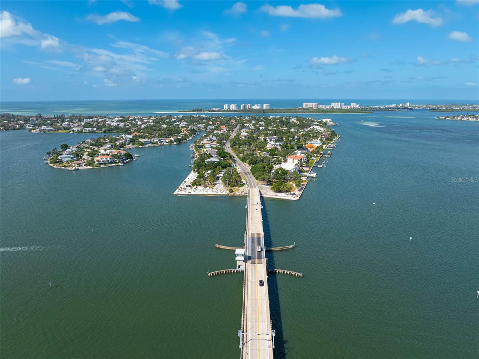 BAY ISLAND SHORES - Residential